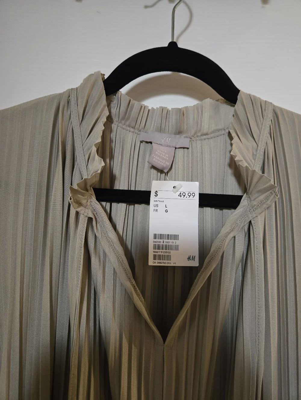 NWT H&M Sleeveless Pleated Midi Dress in Light Beige - Picture 3 of 7